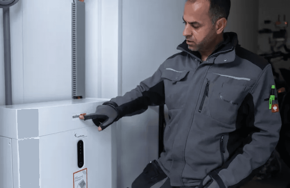 Nieuw verdienmodel thuisbatterij SolarEdge door samenwerking met Frank Energie